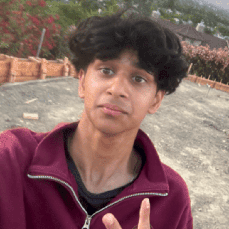 Aayush Gaywala headshot